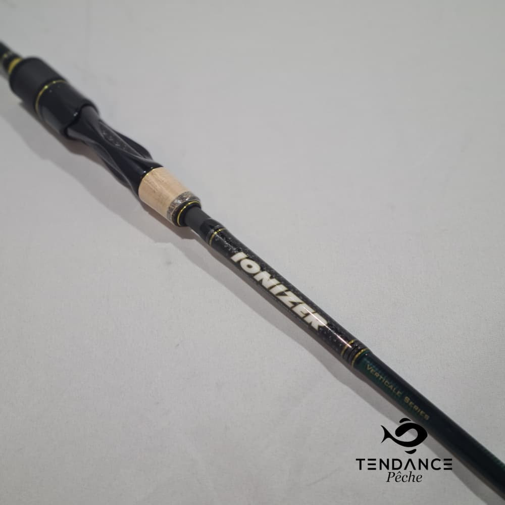 Canne Ionizer Spinning Verticale 10 à 40 gr - SAKURA