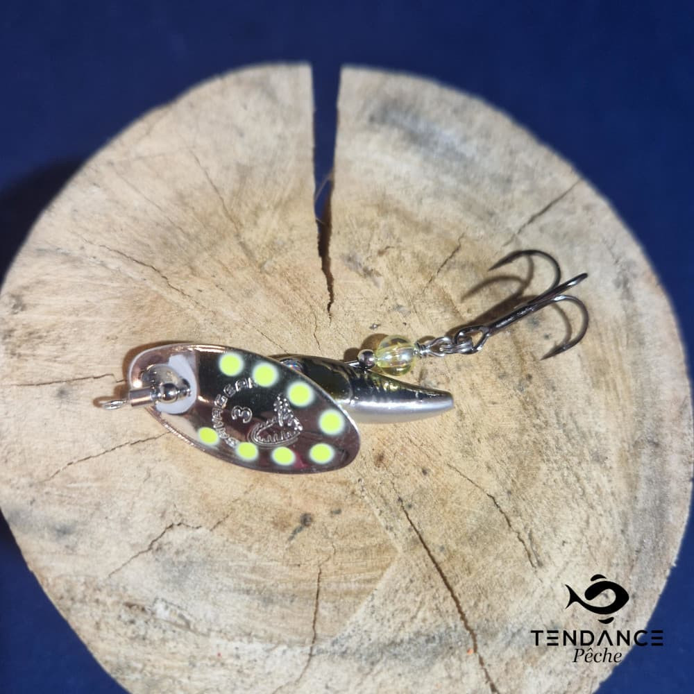 CUILLERE STICKLEBAIT SPINNER 9.3GR - SAVAGE GEAR - Green Silver Ayu 