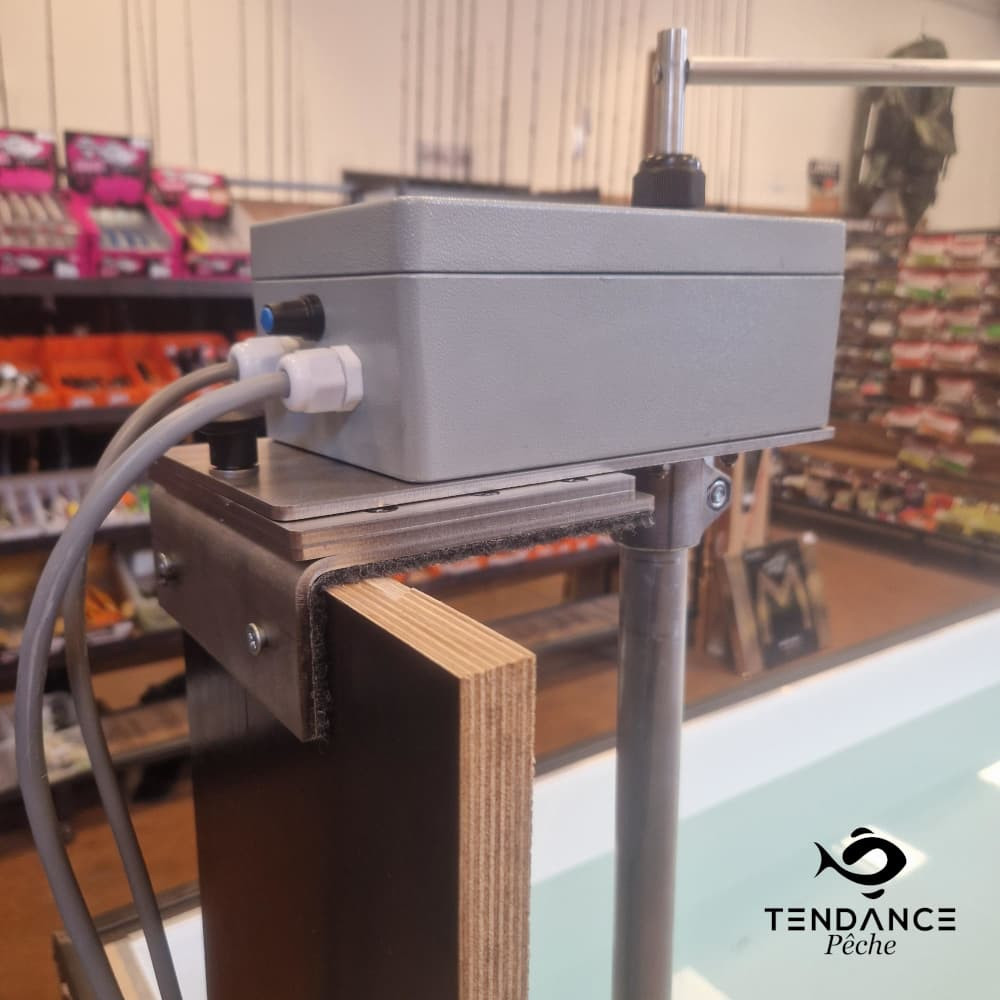 Perche livescope motorisée - TENDANCE NAUTIC - arbre 115cm + support rail inox 45° 