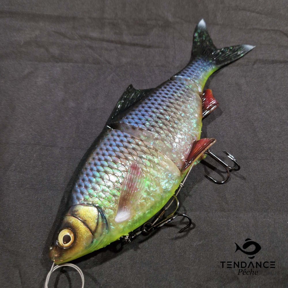 4D Line Thru Roach 25Cm Slow Sink - Savagegear - Hugo 